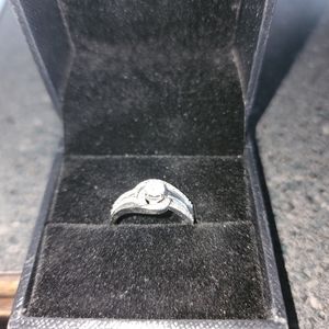Engagement ring size 9